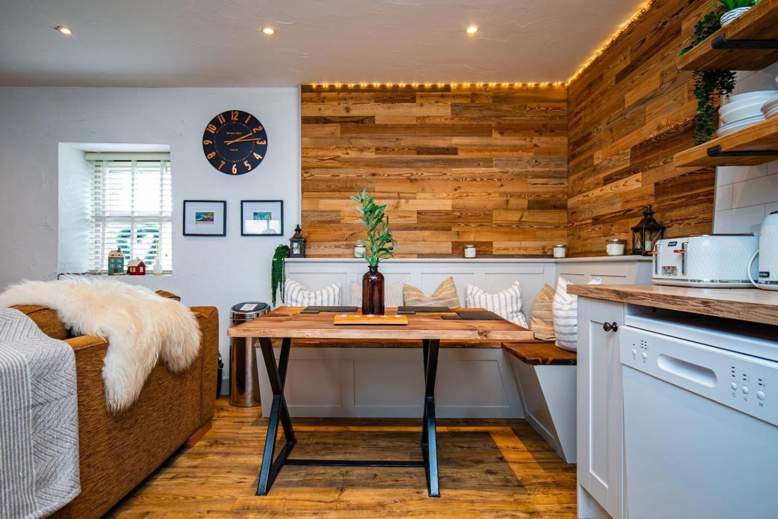 Cosy Farm Conversion In The Heart Of Pembrokeshire Maenclochog 外观 照片