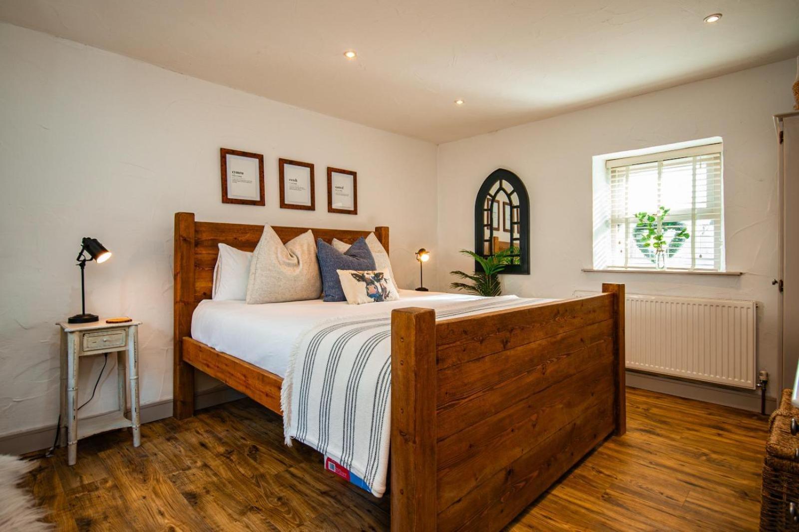 Cosy Farm Conversion In The Heart Of Pembrokeshire Maenclochog 外观 照片