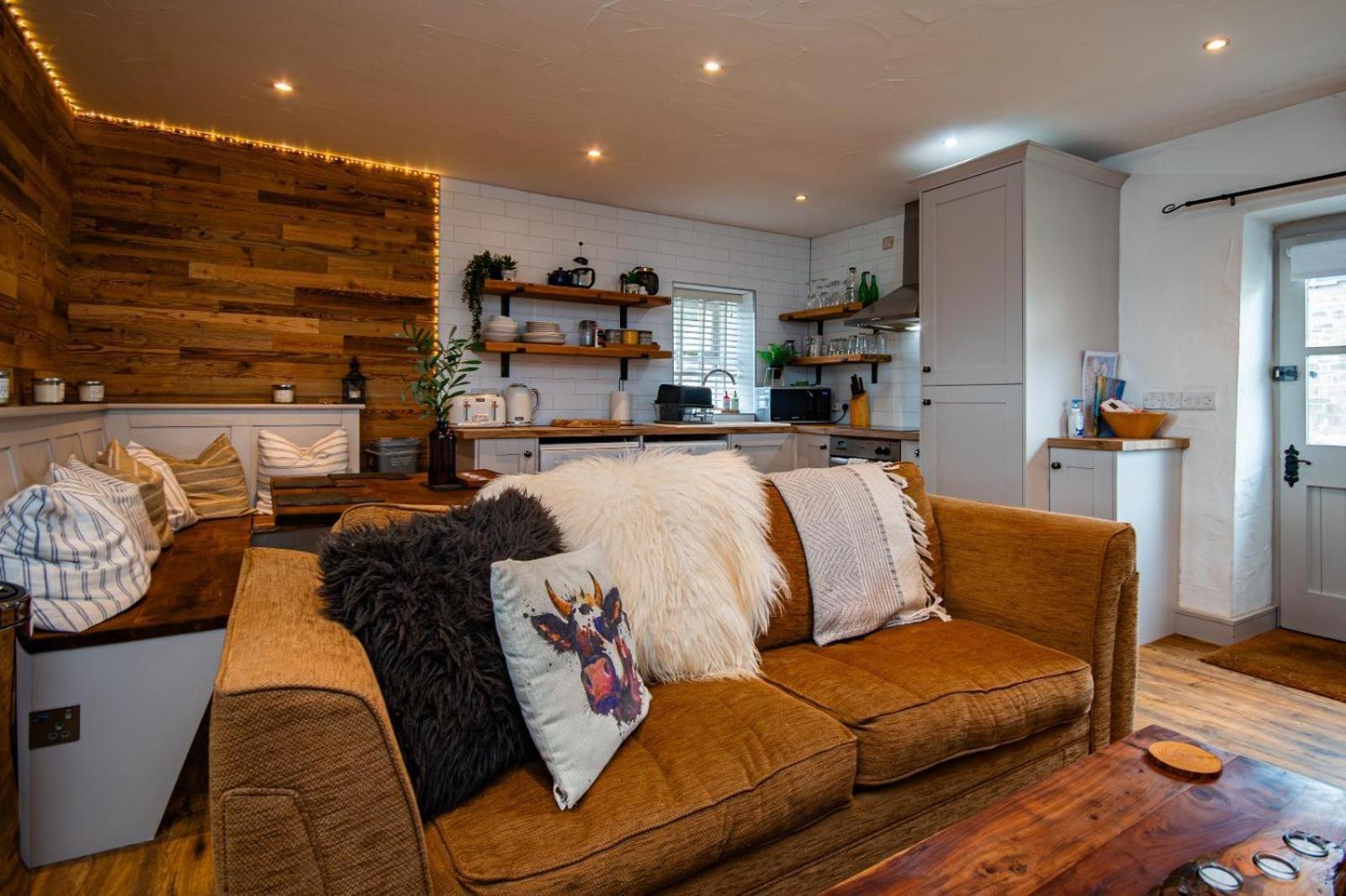 Cosy Farm Conversion In The Heart Of Pembrokeshire Maenclochog 外观 照片